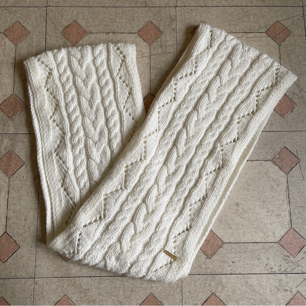 Michael Kors Cozy White Cable Knit Scarf